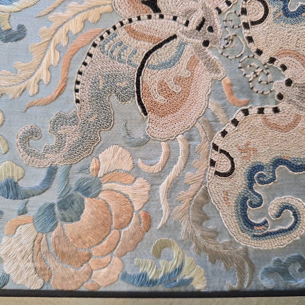 Early 20th Century Embroidery Silk Panel With Forbidden Stitch - Picture 7 of 15